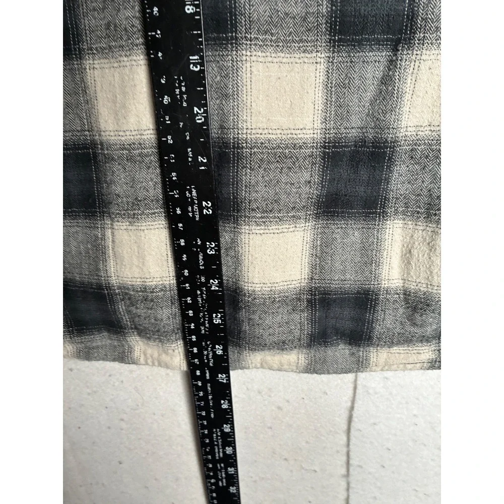 True Religion Mens Flannel Shirt Large‎ Black Cream Plaid Herringbone Cotton L/S